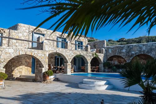 Villa Anna, by Mykonos Rocky Villas