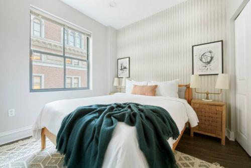 Ένα ή περισσότερα κρεβάτια σε δωμάτιο στο Comfy Financial District 1 Bed with Keyless Entry