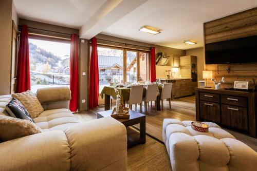 Photo de la galerie de l'établissement Les Chalets D'adrien - 4 pièces 8 personnes exposé Sud MAE-9344, à Valloire