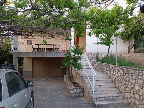 Sunny Trogir Apartment with 3 Bedrooms