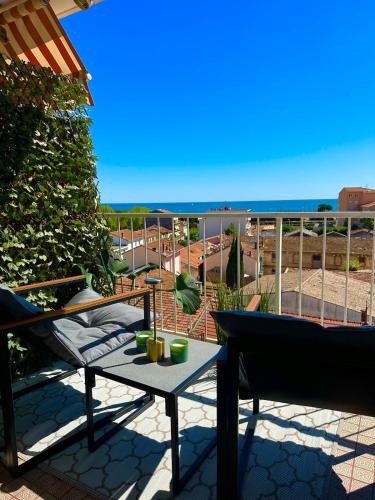 Shiny Sea View Flat vue merTerrace in Cannes
