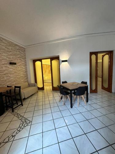 Φωτογραφία από το άλμπουμ του Casa Donda στην Ίσκια