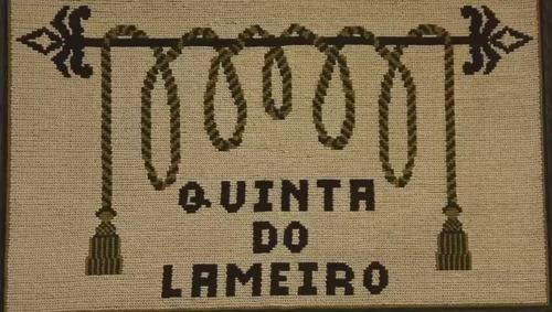 a sign with the words amarna do laminato on it at Quinta do Lameiro Maceira in Seia