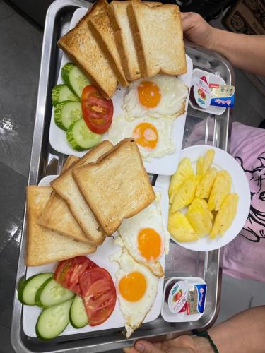 Makanan di atau berdekatan hotel