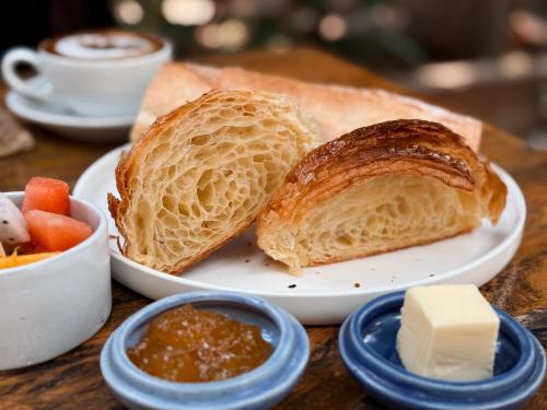 Φαγητό σε αυτό το ξενοδοχείο ή κάπου εκεί κοντά