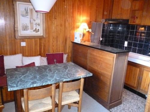 Studio Courchevel Moriond, 26 m², 2 pers, centre station - FR-1-514-76
