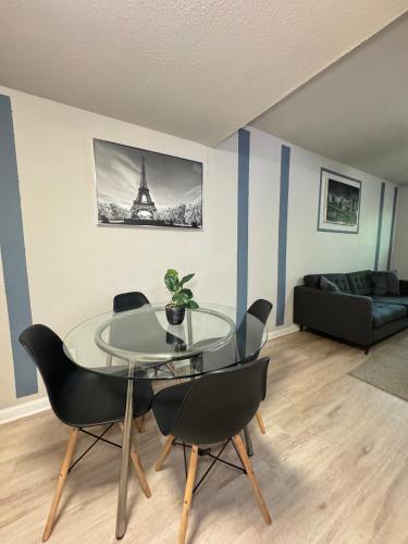 Gallery image of 1 STATE FAIR l DT Dallas l FIFA READY l Staycation 1Bd1Ba in Dallas