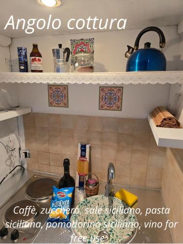 Imagen de la galería de BəSicilian alloggi vacanze ex BB Camemi, en Camemi