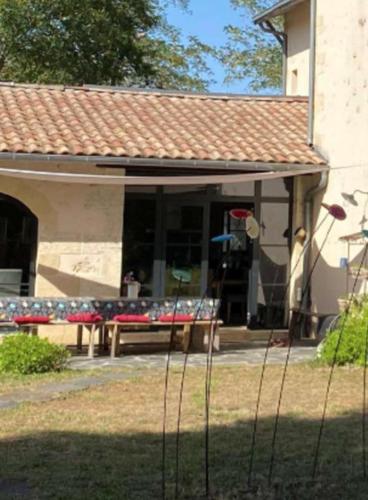 Photo de la galerie de l'établissement Chateau La Tour Blanche, à Saint-Christoly-Médoc