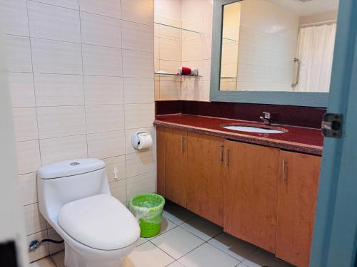 Bilik mandi di Alta Vista De Boracay F205
