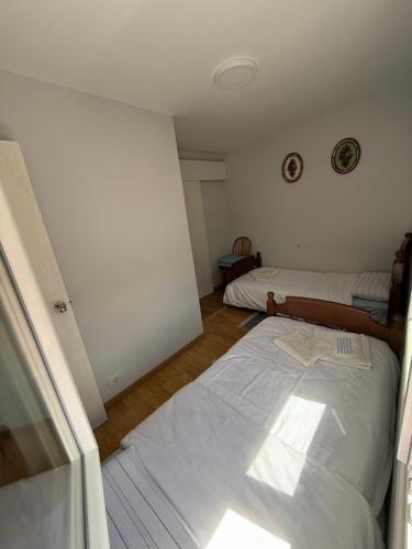 オ・ポリーニョにあるCasa Solの小さな部屋(ベッド2台付)