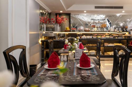 Restaurace v ubytování Amara Hanoi Hotel and Spa