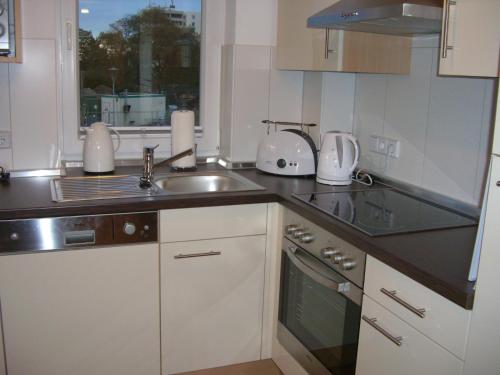 Η κουζίνα ή μικρή κουζίνα στο Apartment Seestern