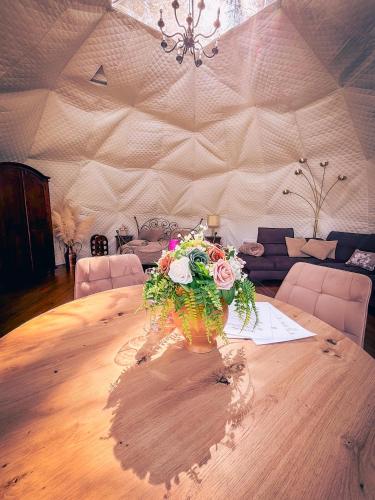 Un lugar para sentarse en Glamping pod Orłem