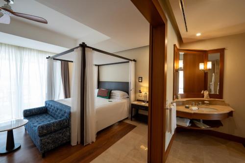 Suite con vistas a la piscina