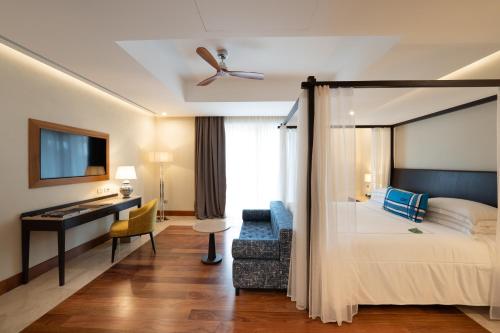 Suite con vistas a la piscina
