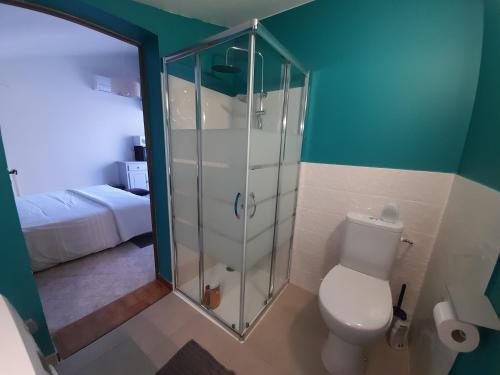 Koupelna v ubytování Chambre indépendante