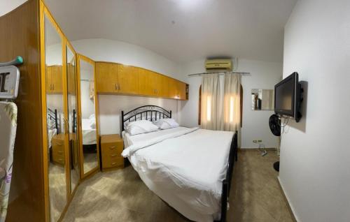 Postel nebo postele na pokoji v ubytování Riviera Sharm El-Sheikh neues komfortables großes renoviertes Apartment auch für Langzeitmieter buchbar
