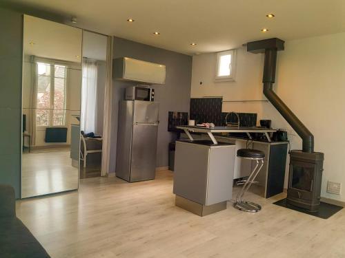 Cocon proche gare et commerces, 20 min Champs Elysées