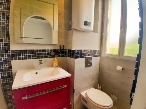 Photo de la galerie de l'établissement Cocon proche gare et commerces, 20 min Champs Elysées, à Sartrouville