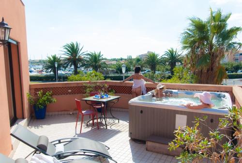 Suite Essaouira, Riad 8 au village naturiste Couple only