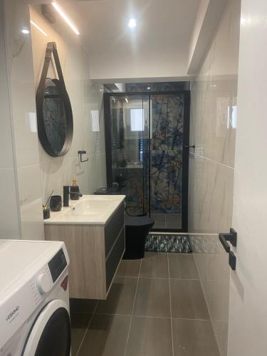 Heart of Athens Luxury 2BR#8