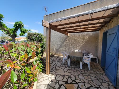 Jolie maison d'angle 4 couchages dans résidence privée à 300m de la mer PORTIRAGNES PLAGE LRHP47