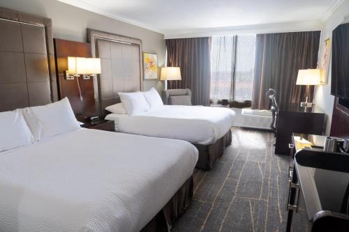 Holiday Inn Orlando East-UCF Area, an IHG Hotel Image
