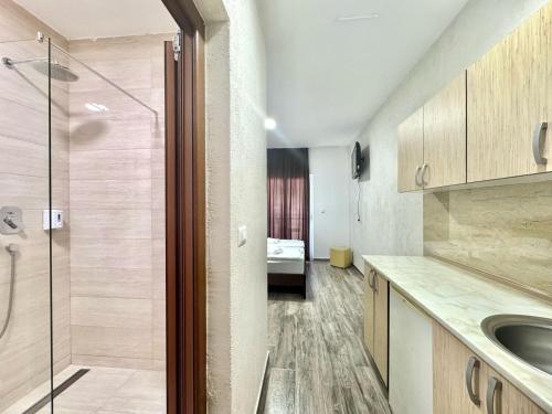 Ένα μπάνιο στο Beachfront Hotel Palma - Jaz