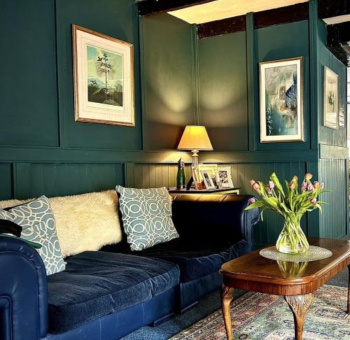 Χώρος καθιστικού στο Britannia House Vintage B&B Cornwall