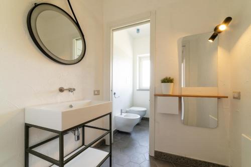Ένα μπάνιο στο Casa Il Paino