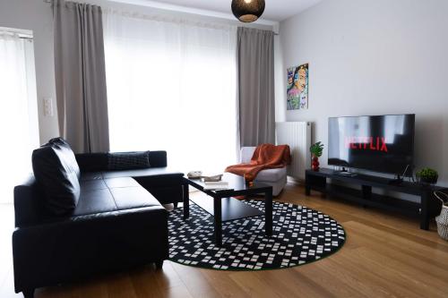 Sunset Sky Lounge - Chic Penthouse in Thessaloniki