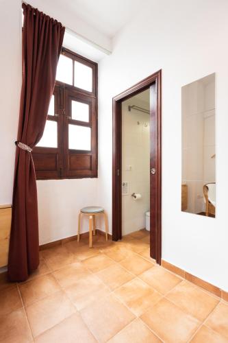 Gambar di galeri bagi TenoHomes Calm En-Suite Room Buenavista di Buenavista del Norte