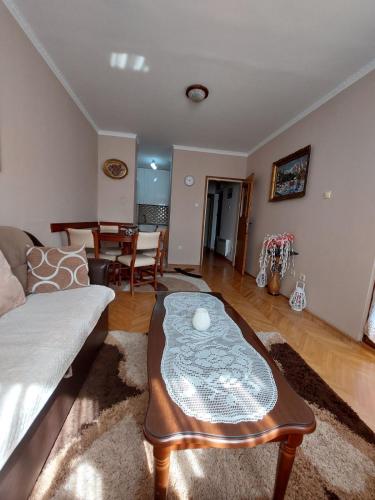 Imagen de la galería de Jana apartment 3, en Tivat