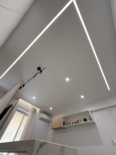 Η κουζίνα ή μικρή κουζίνα στο -Fully Renovated- A cozy and warm place at the beach of Gribovo