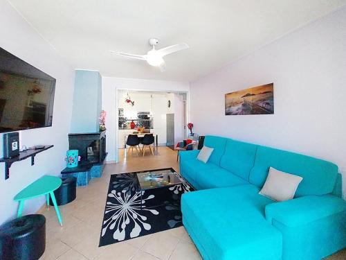 Central View 990 meters from beach on foot