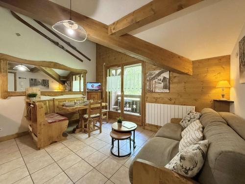 Studio Cabine Mezzanine à Praz-Sur-Arly, proche pistes et lac, parking, balcon, 6 pers. - FR-1-603-105