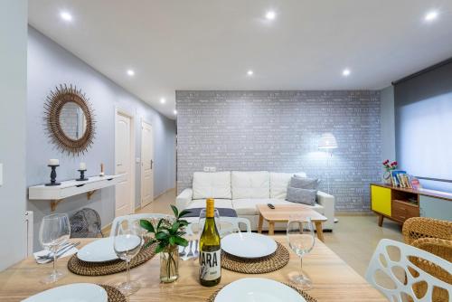 APARTAMENTOS TURISTICOS CASA SARITA - APARTAMENTOS A150 m DE LA PLAYA CANELIÑAS