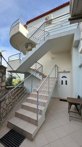 Balkón nebo terasa v ubytování Lucas apartments
