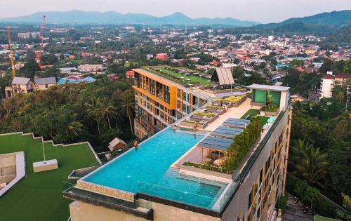 La alberca dentro o cerca de BnB Homes Modern Sea Breeze apartment with 6 Swimming Pools & Restaurants
