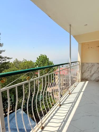 Μπαλκόνι ή βεράντα στο Crest View Hotel