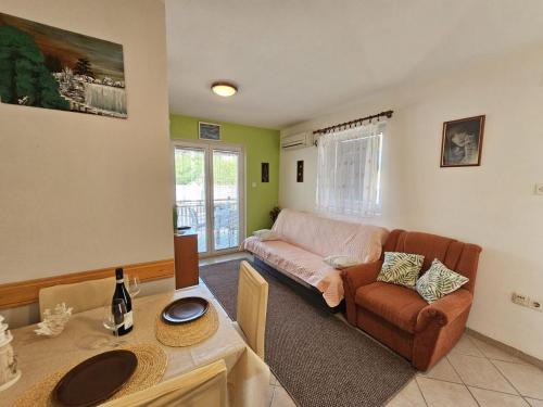 SIGNET NV - Apartment for 2-3 persons with balcony