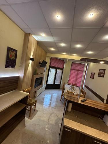 Dapur atau dapur kecil di Advel Guest Hous