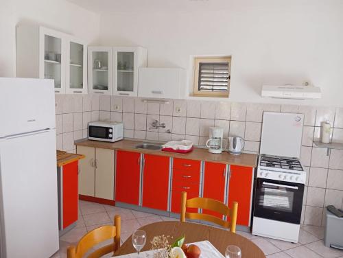 Fotografie z fotogalerie ubytování SunsetGardenBeach v destinaci Grebaštica