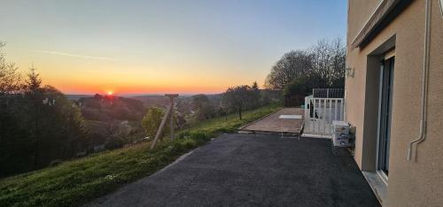 Photo de la galerie de l'établissement Le Phare de Beynat - 1 Chambre, à Beynat