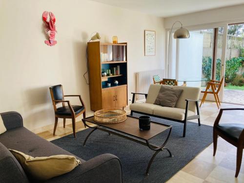 Posezení v ubytování PIRIAC, Accès direct plage, 12 couchages