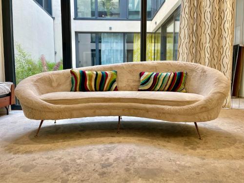 Glass & Charme - Central Suite photo 18