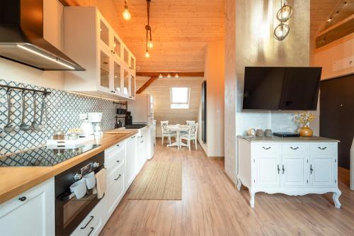 Dapur atau dapur kecil di Apartament Konrad