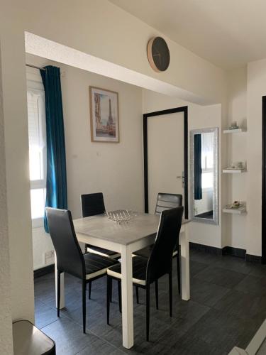 Le SIRUS appartement Climatisé pour 4 pers Centre Port Résidence Richelieu photo 11