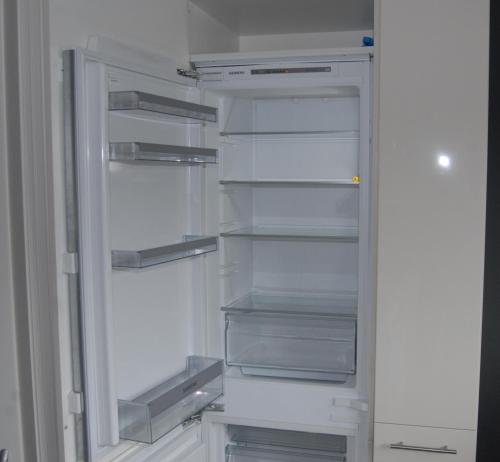 an empty refrigerator with its door open in a kitchen at BoBi - 2 Schlafzimmer, Balkon, W-Lan, Parkplatz in Dortmund